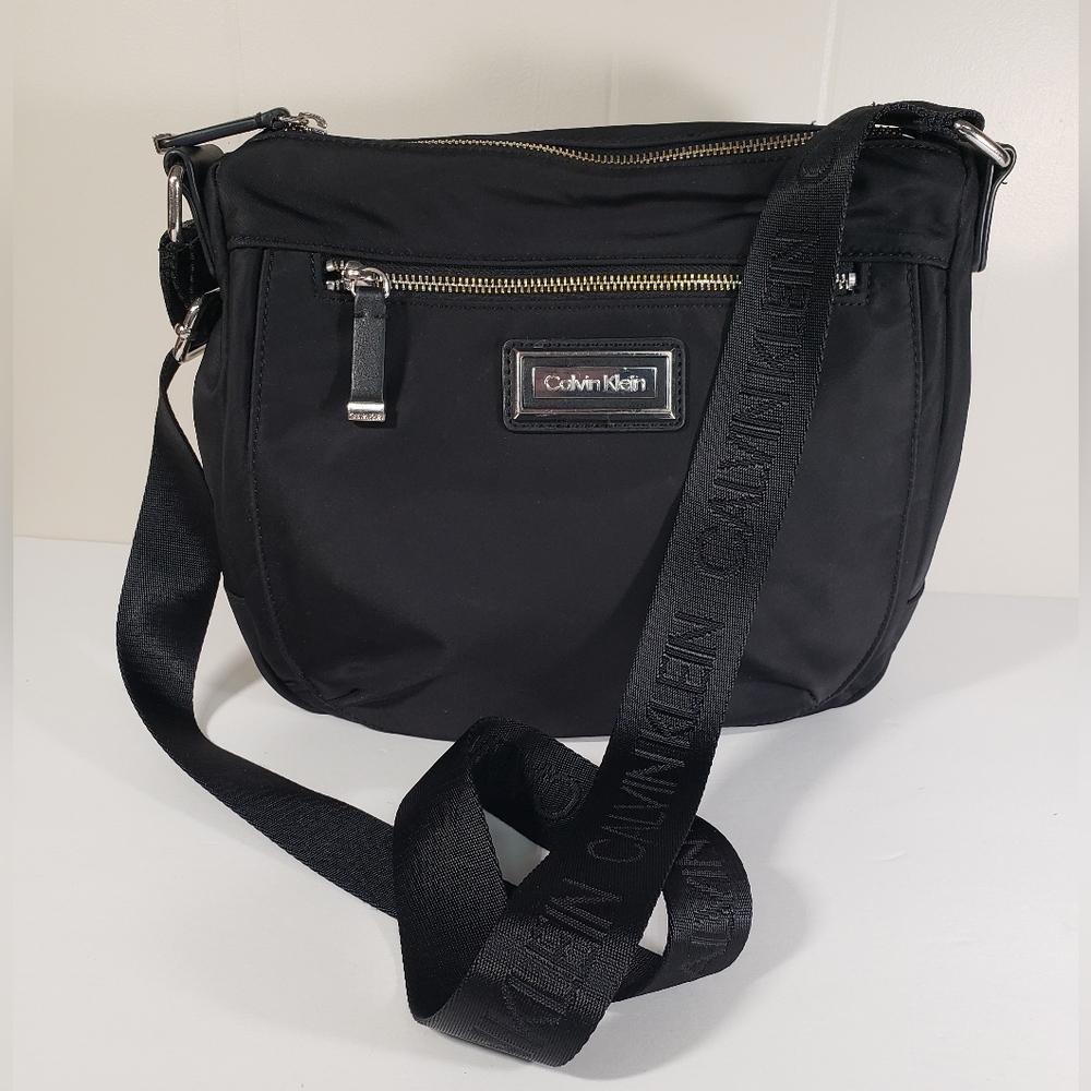 Calvin Klein Women's Black Belfast Nylon Key Item Crossbody